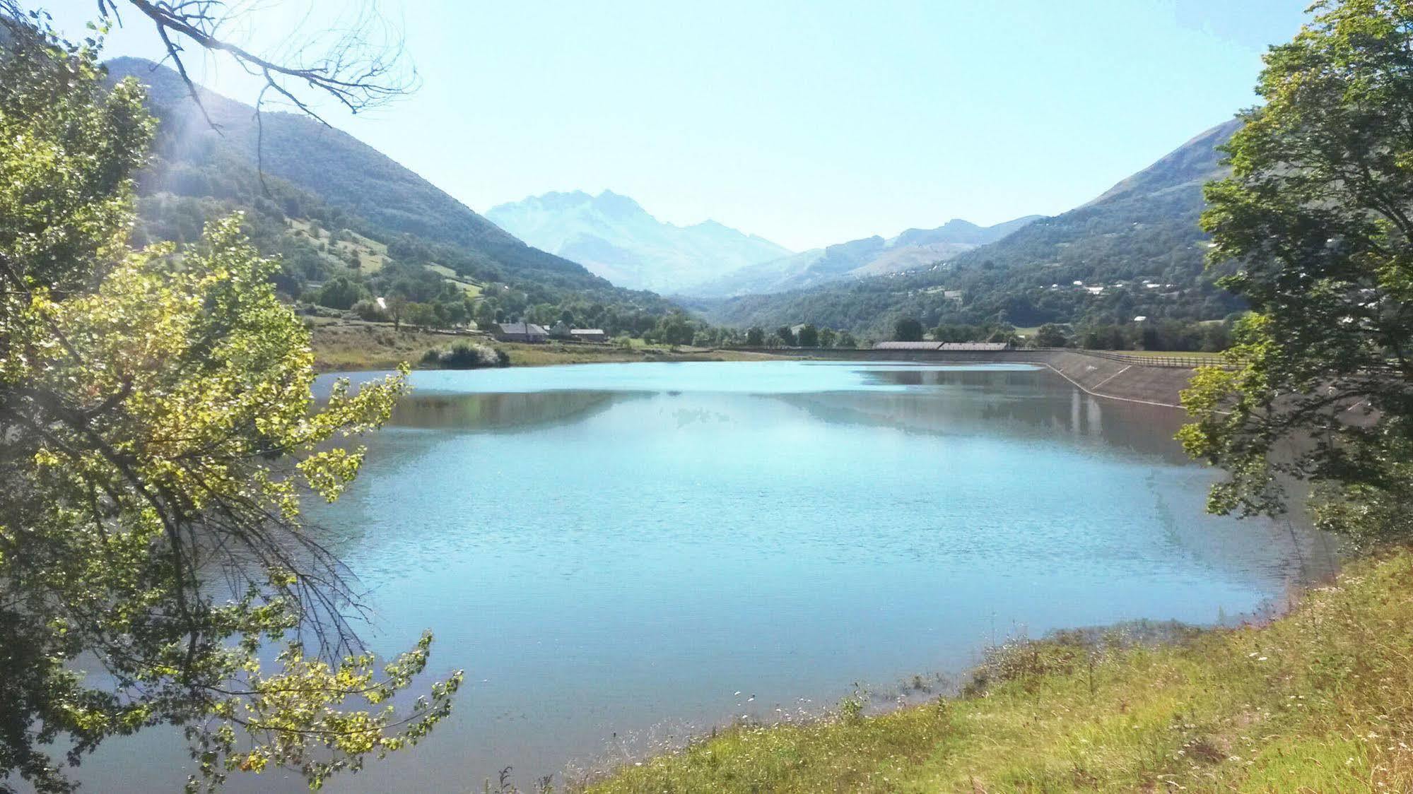 Chalets Du Lac Arcizans-Avant Exterior photo
