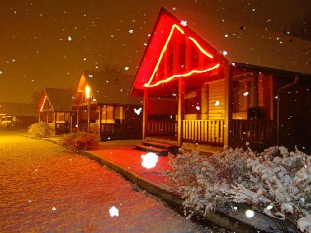 Chalets Du Lac Arcizans-Avant Exterior photo